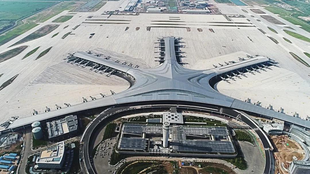 匠造一流东北亚国际枢纽机场！leyu乐鱼官方·（中国）登陆入口“筑”力青岛胶东国际机场成功试飞